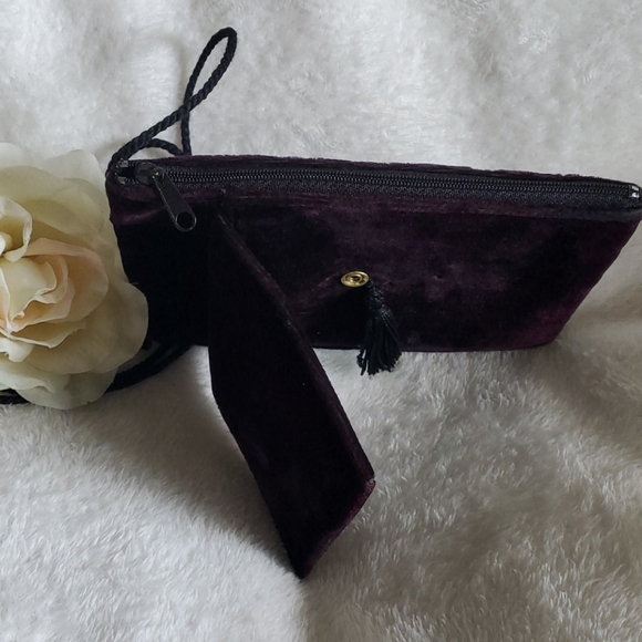 Crushed velvet little purse - Picture 3 of 5